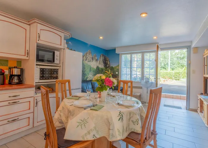 T3 Pyrenees Bearnaises Lejlighed Aramits