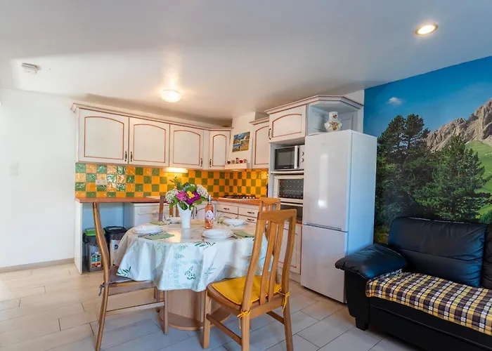 T3 Pyrenees Bearnaises Lejlighed Aramits